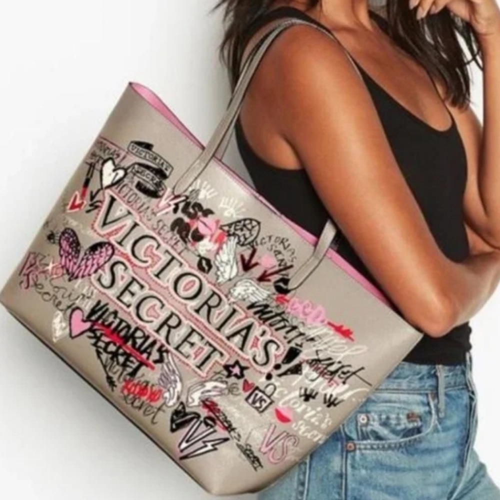 Victoria's Secret Limited Edition 2018 Graffiti Tote & Detachable Makeup Zip Bag